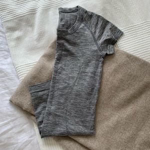 Lululemon Swiftly Tech Short Sleeve Shirt